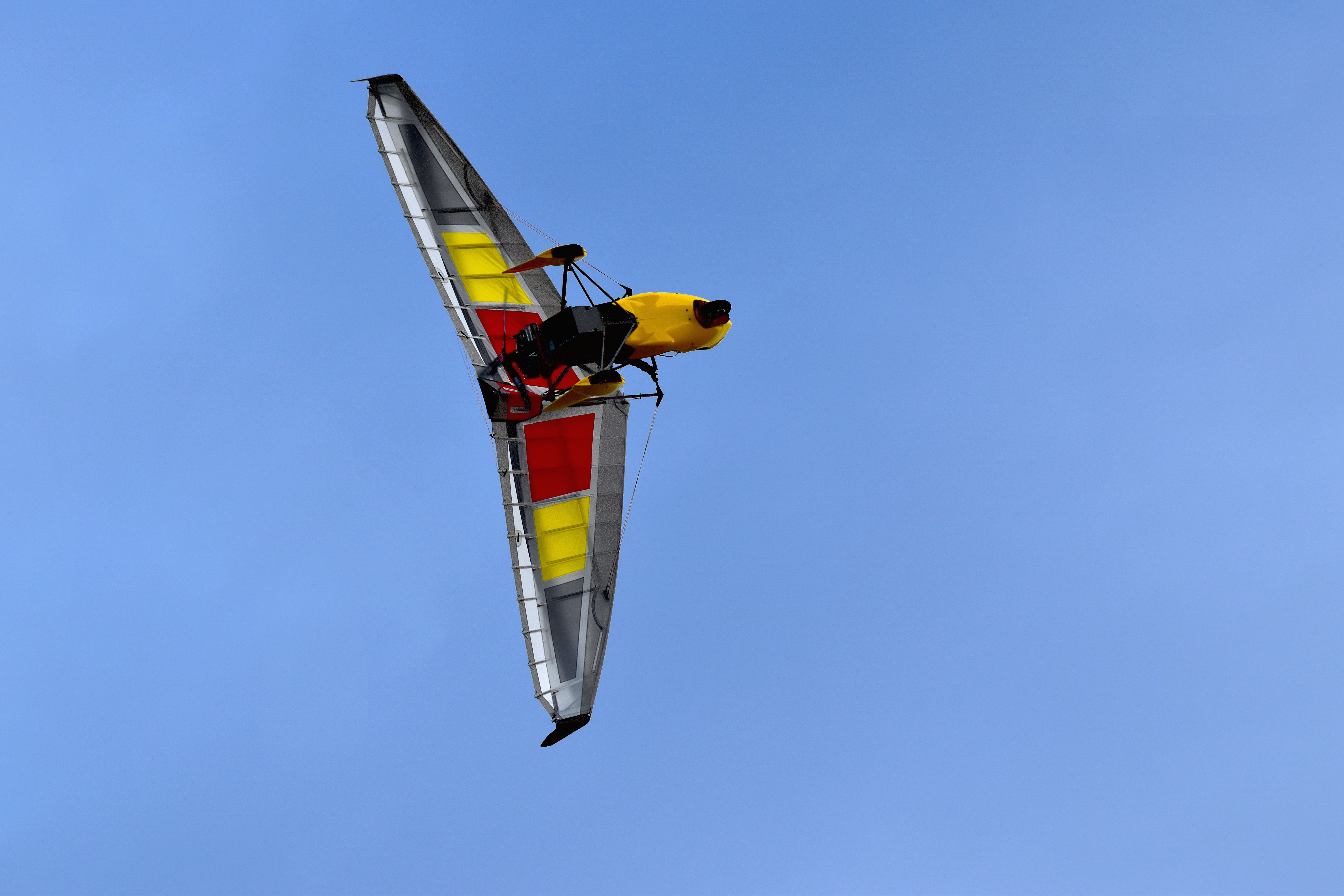 fly/principal-bionix2-skypper-evo-en-vol-in-fly-ulm-pendulaire-ultralight-trike-wings.jpg