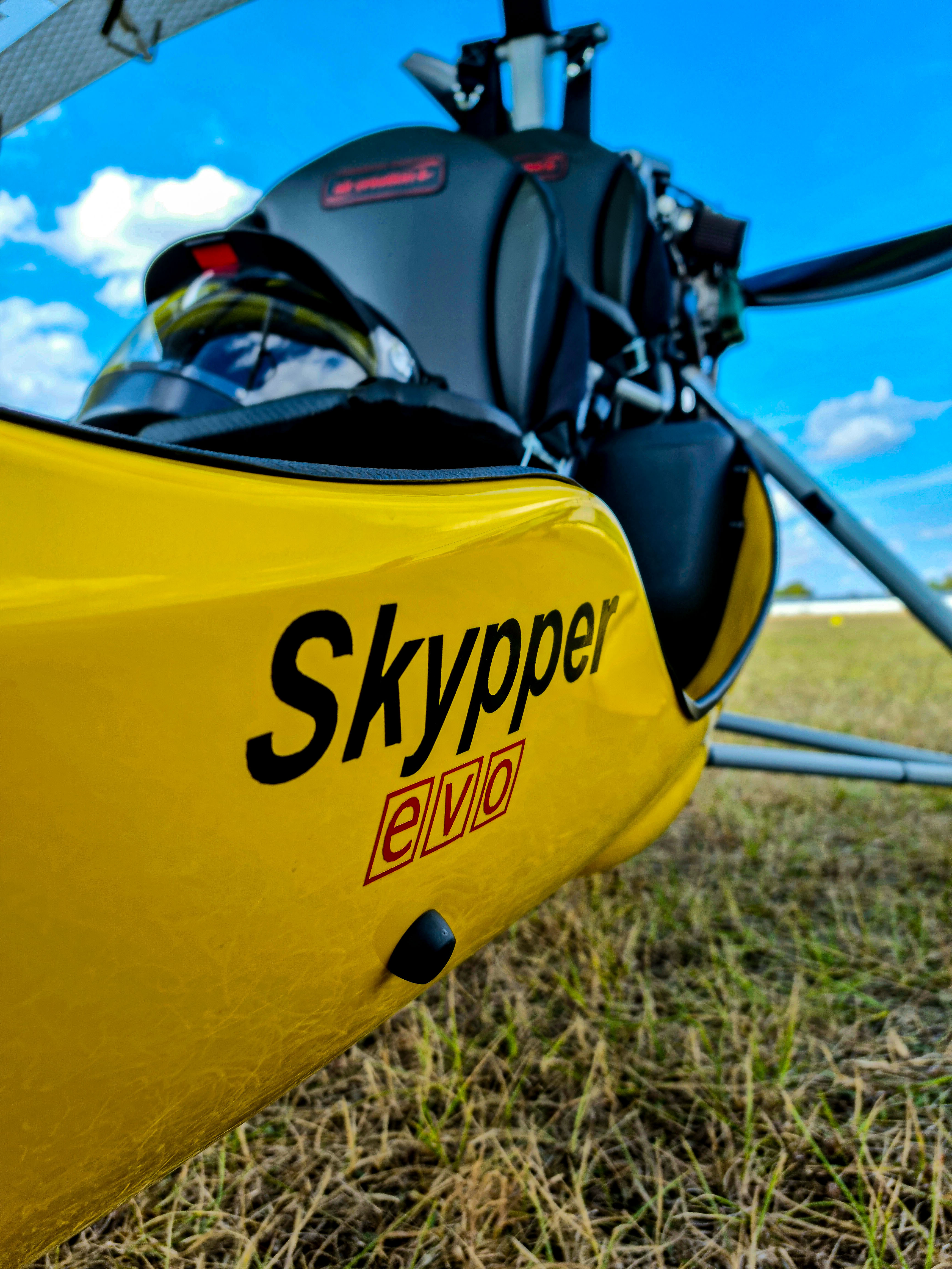 fly/lifestyle-binox2-skypper-evo-lifestyle-ulm-pendulaire-ultralight-trike-wings-1.jpg